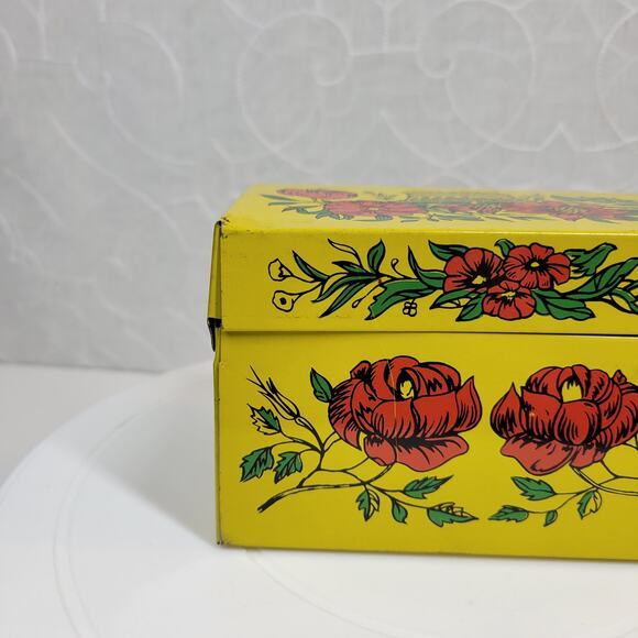 Vintage Syndicate Mfg Recipe Box Yellow Red Floral Metal Tin with Divider Cards - Picture 3 of 16